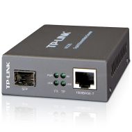 Media Filter TP-Link MC220L, 1000Mbps RJ45 to 1000Mbps SFP slot supporting MiniGBIC modules,  switching power adapter, chassis mountable
